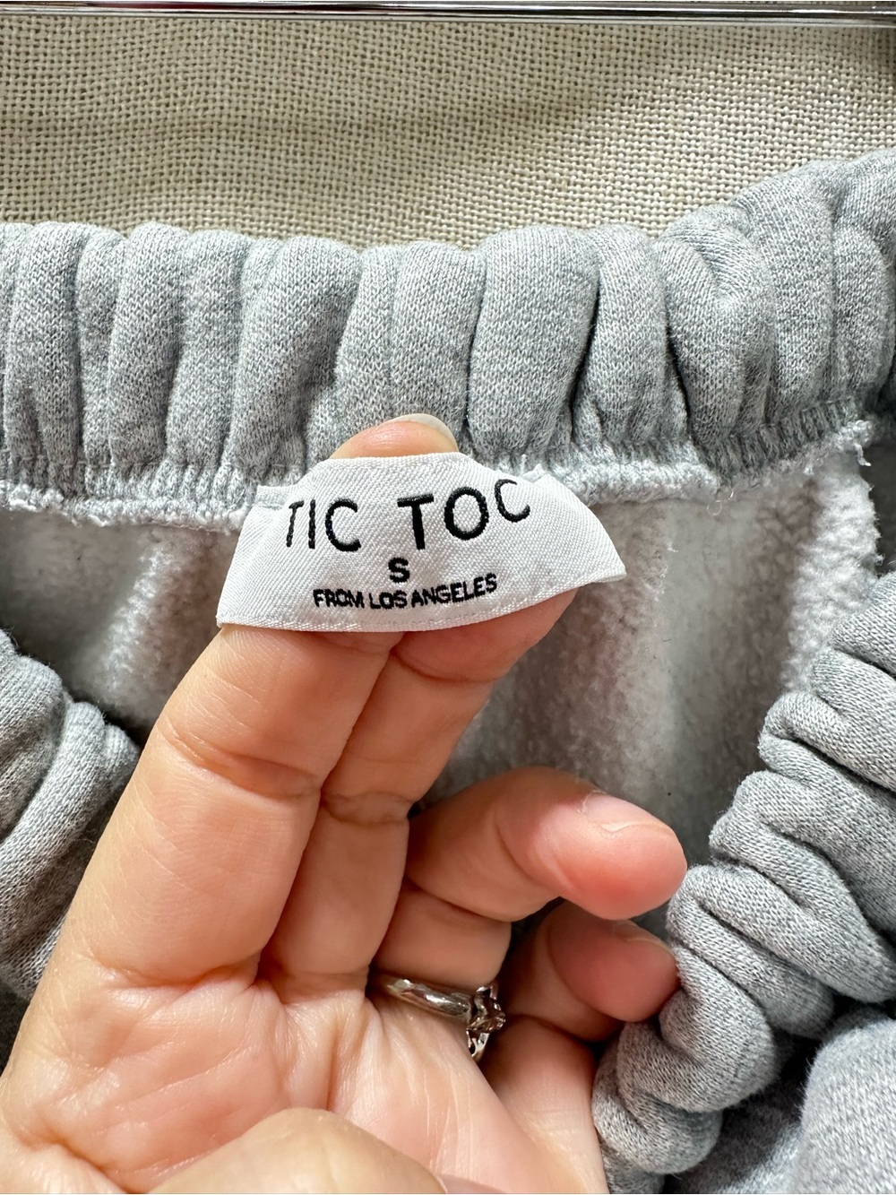 TIC TOC Cozy Fleece Jogger Sweatpants
Size Small • Gray • Soft Lounge Pants - Picture 4 of 6